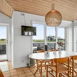 Egino - 90m From The Sea By Interhome 度假居